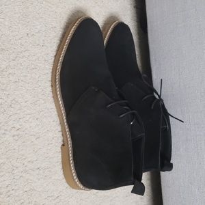Black chukka boots